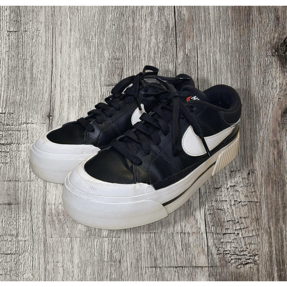 Nike Black and White Athletic Shoes - Picture 5 of 5